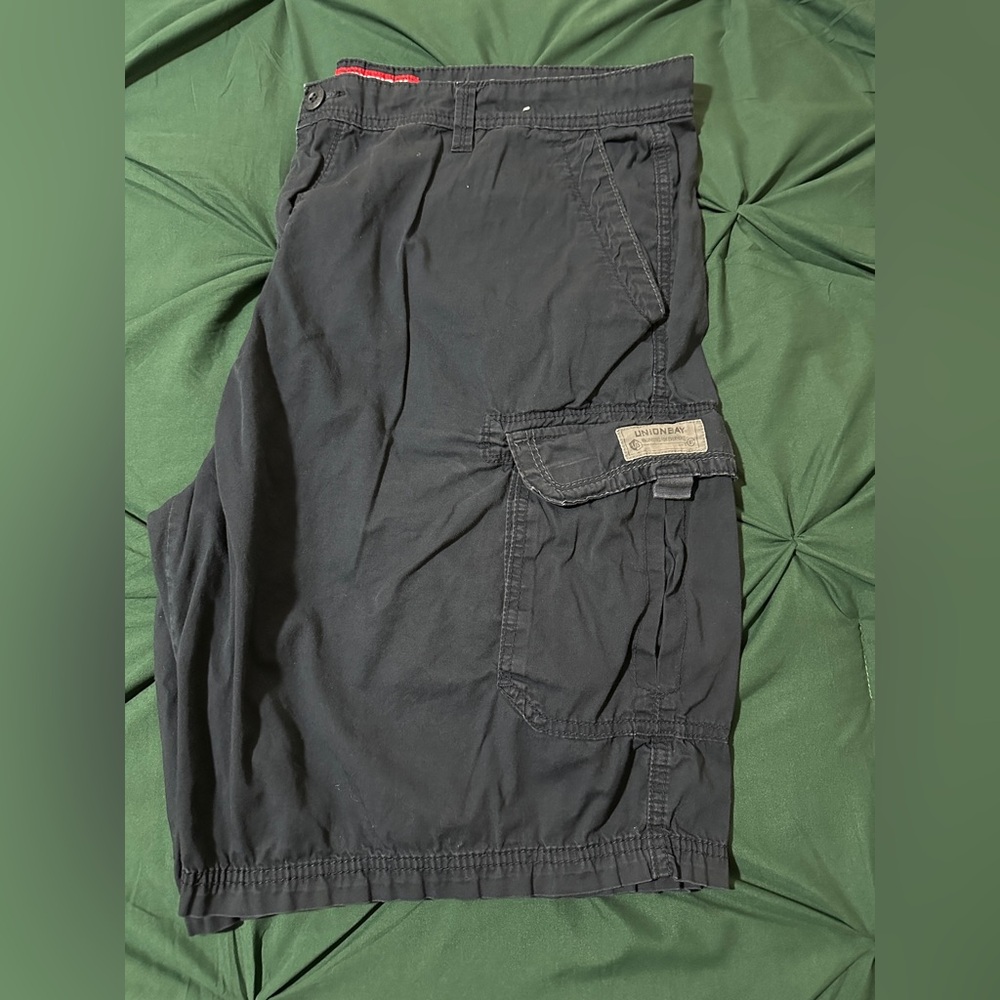 UNIONBAY Men's Dark Cargo Shorts